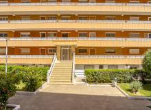 Resale - Apartment / flat - Punta Prima