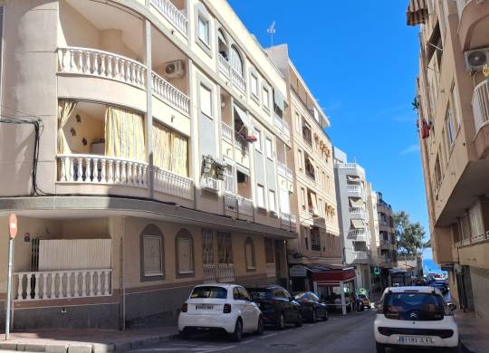 Apartament / Duplex - Resale - Torrevieja - Playa de los Locos