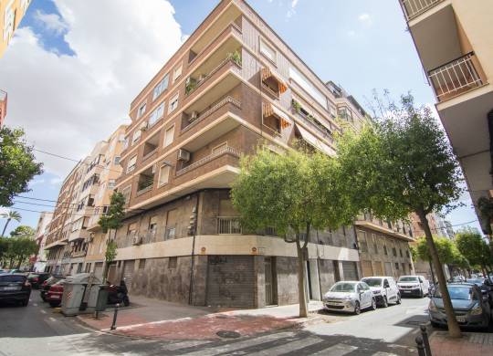 Apartment / flat - Resale - Elche C - Elche C