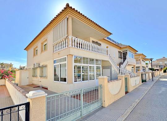 Apartment / flat - Resale - Orihuela Costa - La Zenia