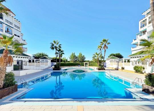 Apartment / flat - Resale - Torrevieja - La Mata