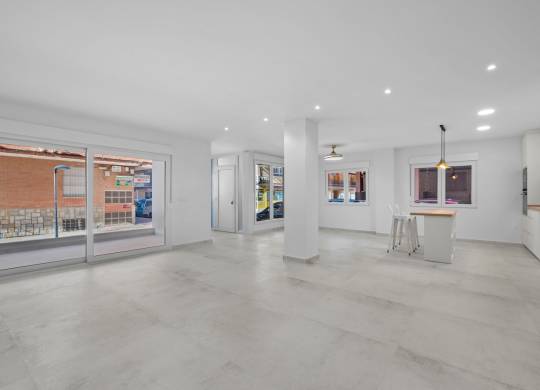 Apartment / flat - Resale - Torrevieja - Playa del Acequion