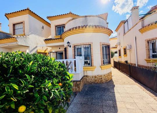 Detached Villa - Resale - Montesinos - La Herrada