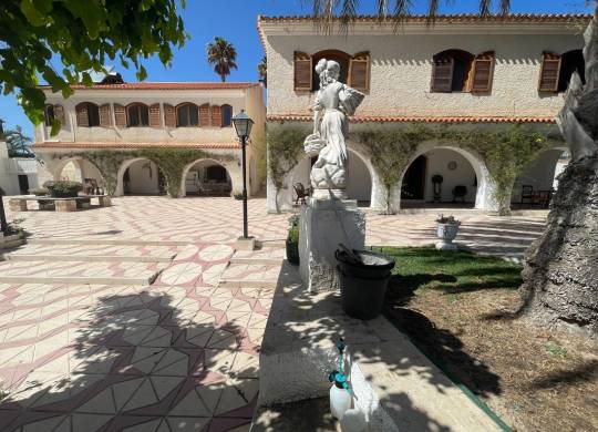 Finca / Country Property - Resale - Elda - Elda