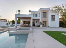 Nueva construcción  - Villa / Semi adosado - Orihuela Costa