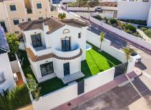 Nueva construcción  - Villa / Semi adosado - Orihuela Costa