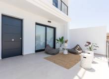 Nyproduktion - Villa / Parhus - Rafal