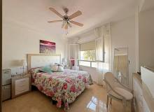 Resale - Apartment / Duplex - Torrevieja - Playa de los Naufragos