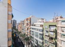 Resale - Apartment / flat - Alucante
