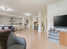 Resale - Apartment / flat - Alucante