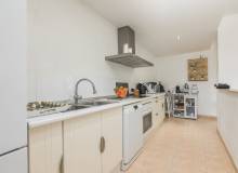 Resale - Apartment / flat - Alucante