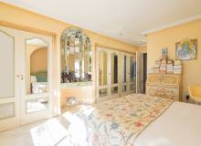 Resale - Apartment / flat - Alucante