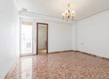 Resale - Apartment / flat - Elche C