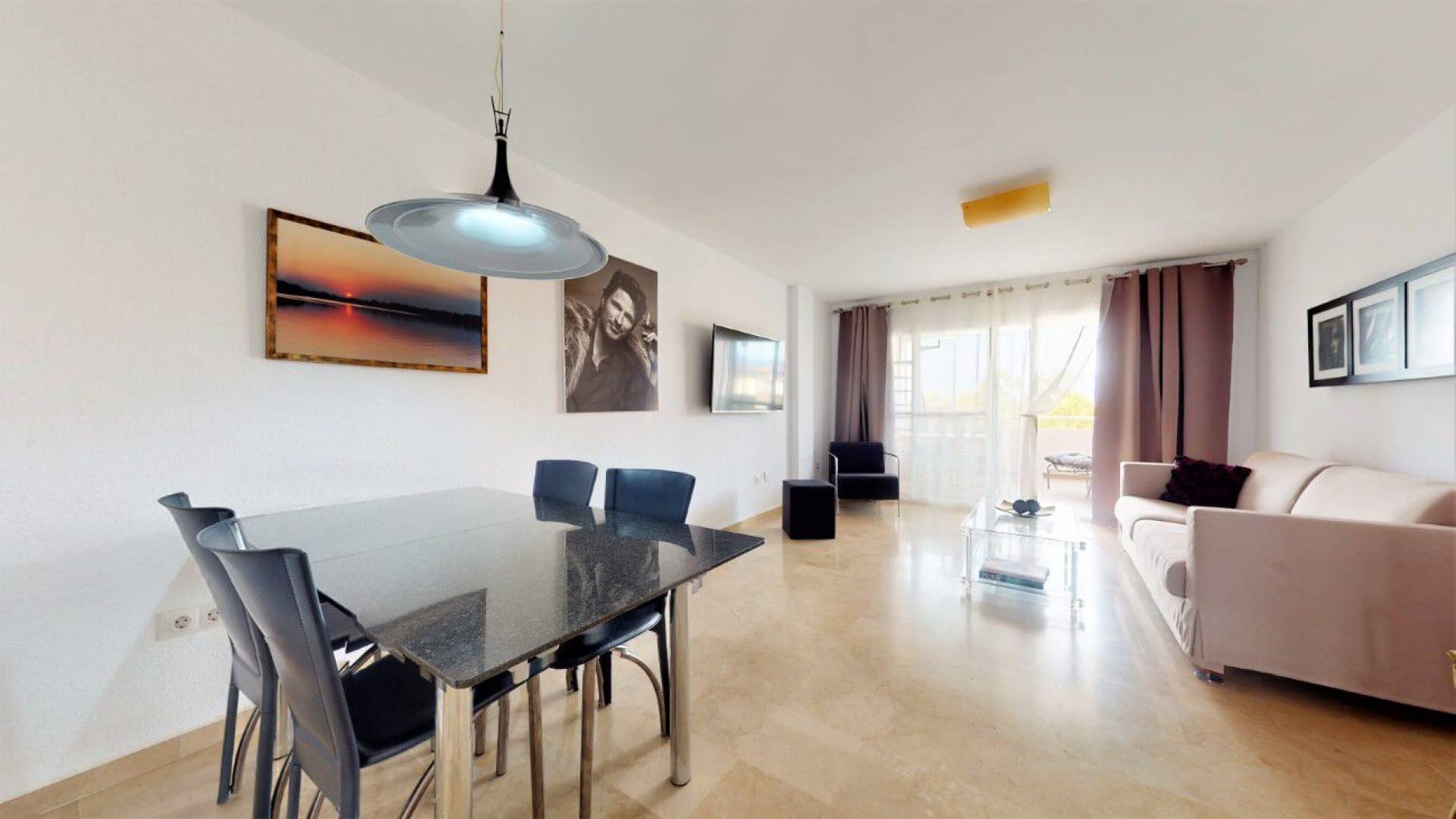 Resale - Apartment / flat - Estepona