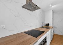 Resale - Apartment / flat - La Mata