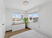 Resale - Apartment / flat - La Mata