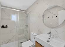 Resale - Apartment / flat - La Mata