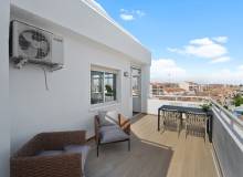 Resale - Apartment / flat - La Mata