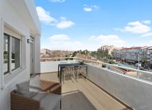 Resale - Apartment / flat - La Mata