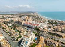 Resale - Apartment / flat - La Mata