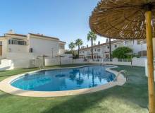 Resale - Apartment / flat - Orihuela Costa - Aguamarina