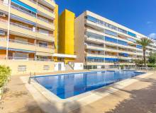 Resale - Apartment / flat - Punta Prima - El Acequión