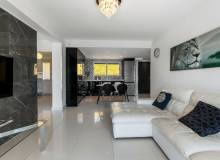 Resale - Apartment / flat - Punta Prima