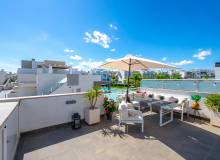 Resale - Apartment / flat - Punta Prima