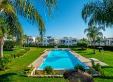Resale - Apartment / flat - Punta Prima