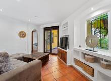Resale - Apartment / flat - Punta Prima