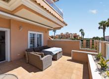 Resale - Apartment / flat - Punta Prima