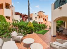 Resale - Apartment / flat - Punta Prima