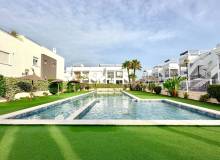 Resale - Apartment / flat - Torrevieja - Aguas Nuevas