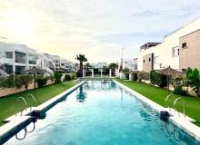 Resale - Apartment / flat - Torrevieja - Aguas Nuevas