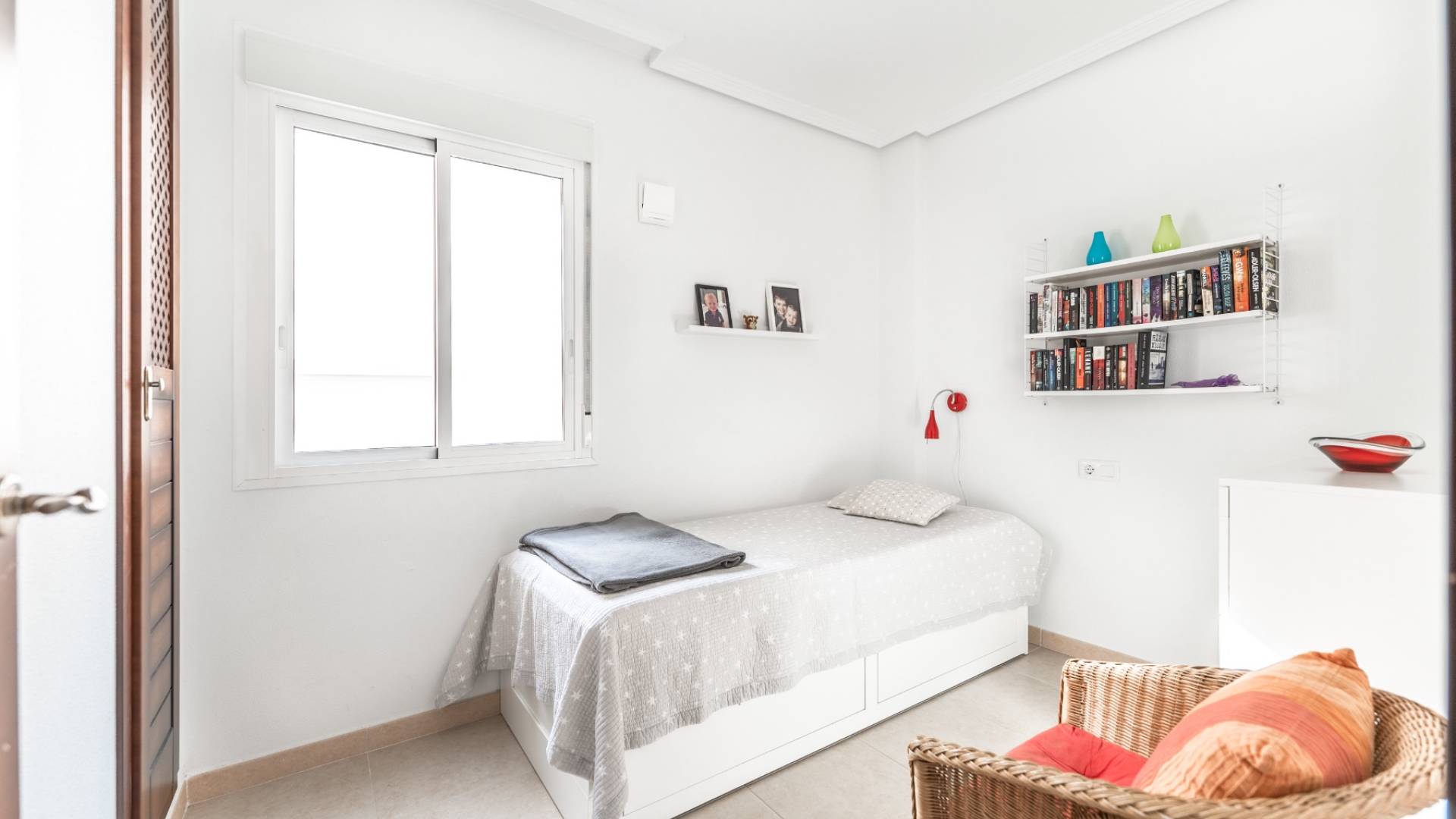 Resale - Apartment / flat - Torrevieja - Aguas Nuevas