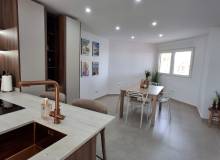 Resale - Apartment / flat - Torrevieja - Playa Acequion