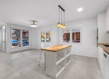 Resale - Apartment / flat - Torrevieja - Playa del Acequion