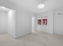 Resale - Apartment / flat - Torrevieja - Playa del Acequion