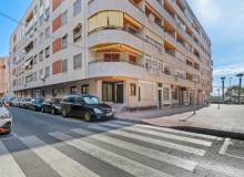 Resale - Apartment / flat - Torrevieja - Playa del Acequion