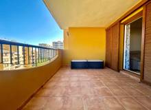 Resale - Apartment / flat - Torrevieja - Punta Prima