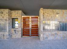 Resale - Apartment / flat - Torrevieja - Punta Prima