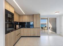 Resale - Apartment / flat - Torrevieja - Punta Prima