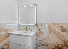 Resale - Apartment / flat - Torrevieja - Punta Prima
