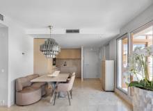 Resale - Apartment / flat - Torrevieja - Punta Prima