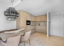 Resale - Apartment / flat - Torrevieja - Punta Prima