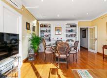 Resale - Apartment / flat - Torrevieja - Torrevieja Centro