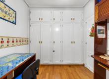 Resale - Apartment / flat - Torrevieja - Torrevieja Centro