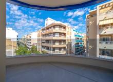 Resale - Apartment / flat - Torrevieja - Torrevieja Centro