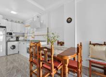 Resale - Apartment / flat - Torrevieja - Torrevieja Centro