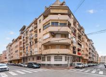 Resale - Apartment / flat - Torrevieja - Torrevieja Centro